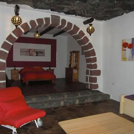 Sleeps 5 Wifi *