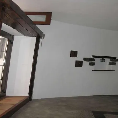 Sleeps 5 Wifi Villa *